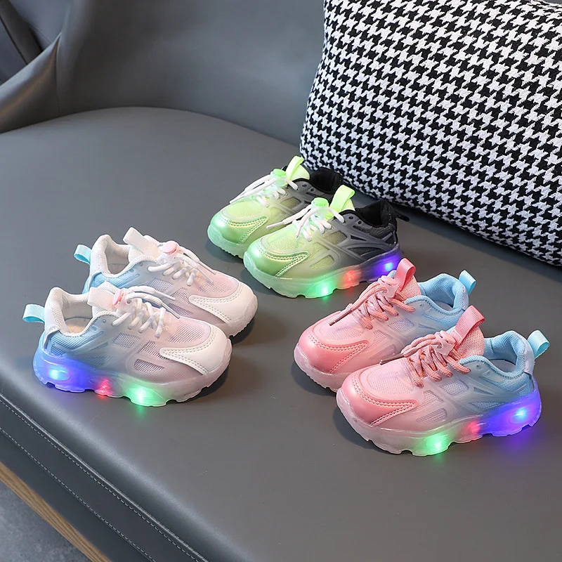 Street Fashion Boy - 2025 เด็กกีฬารองเท้าฤดูใบไม้ผลิแฟชั่นส่องสว่างBreathableเด็กสุทธิรองเท้าสาวLEDรองเท้าผ้าใบรองเท้าวิ่ง