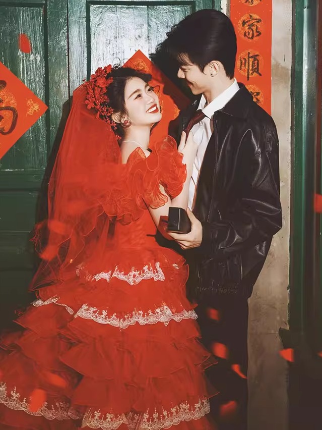 ชุดแต่งงานสไตล์วินเทจสีแดง แฟช - Street Fashion Photographers บทวิจารณ์และราคา